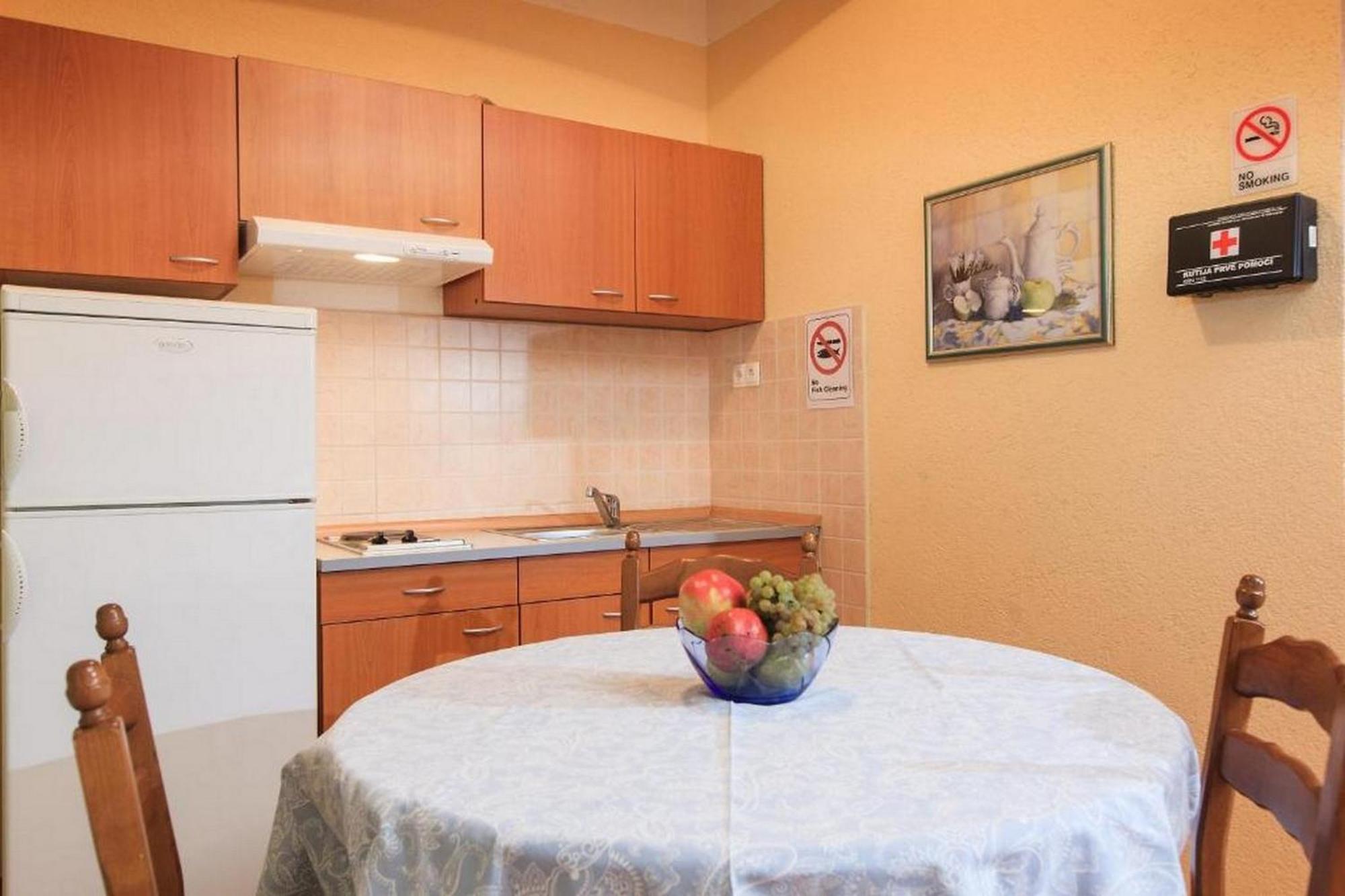 Summerheaven Apartments Podgora Zimmer foto
